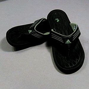 Kids adidas flip-flops